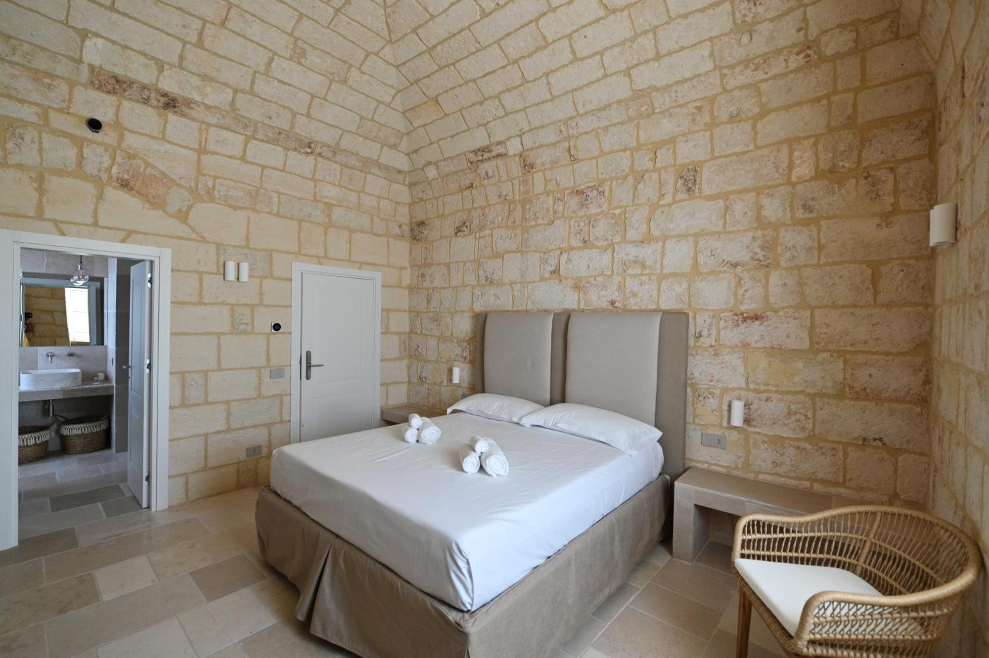 Bed and Breakfast Palazzo Momi Бари Экстерьер фото