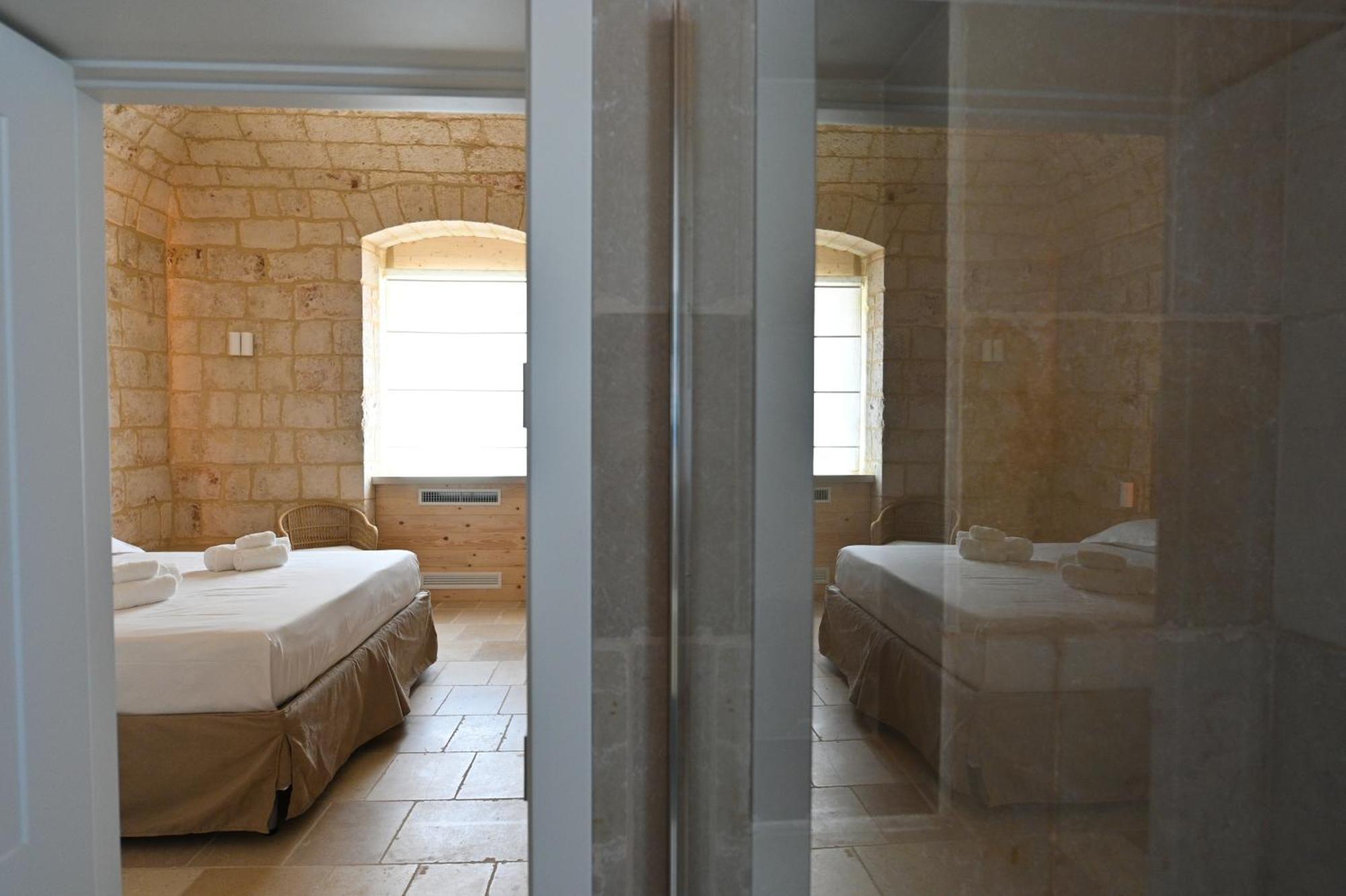 Bed and Breakfast Palazzo Momi Бари Экстерьер фото