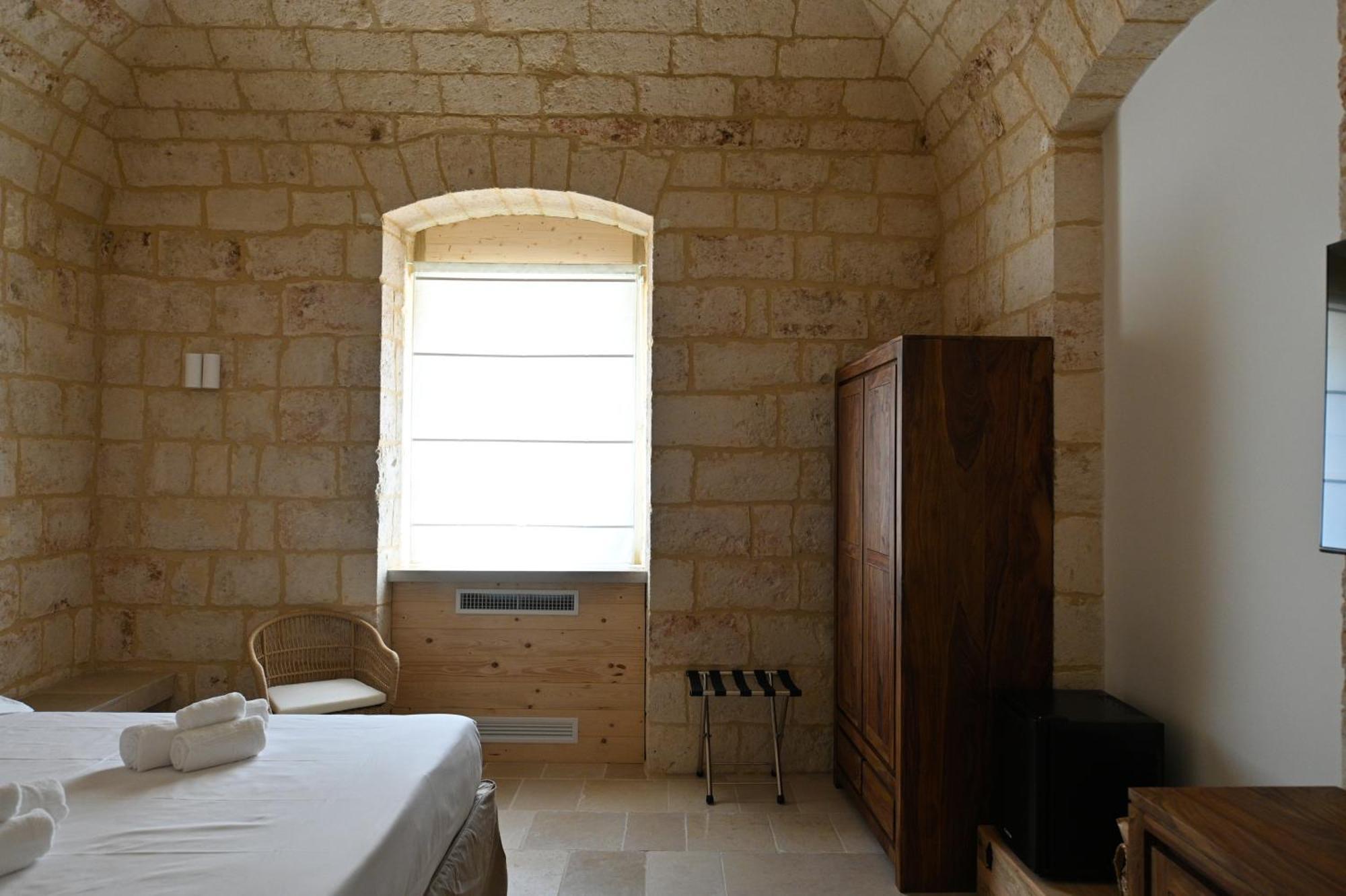 Bed and Breakfast Palazzo Momi Бари Экстерьер фото