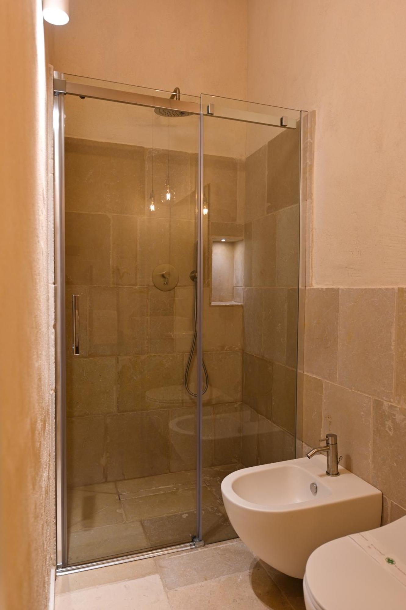 Bed and Breakfast Palazzo Momi Бари Экстерьер фото