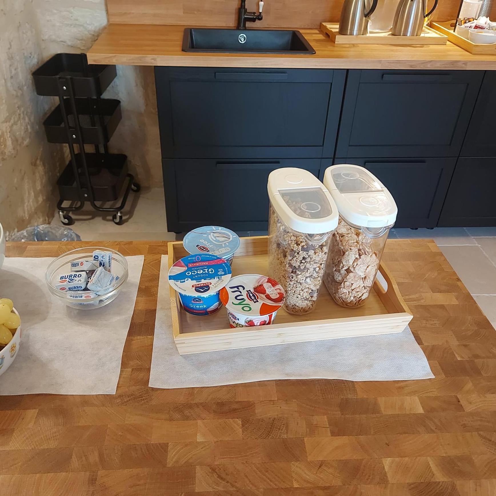 Bed and Breakfast Palazzo Momi Бари Экстерьер фото