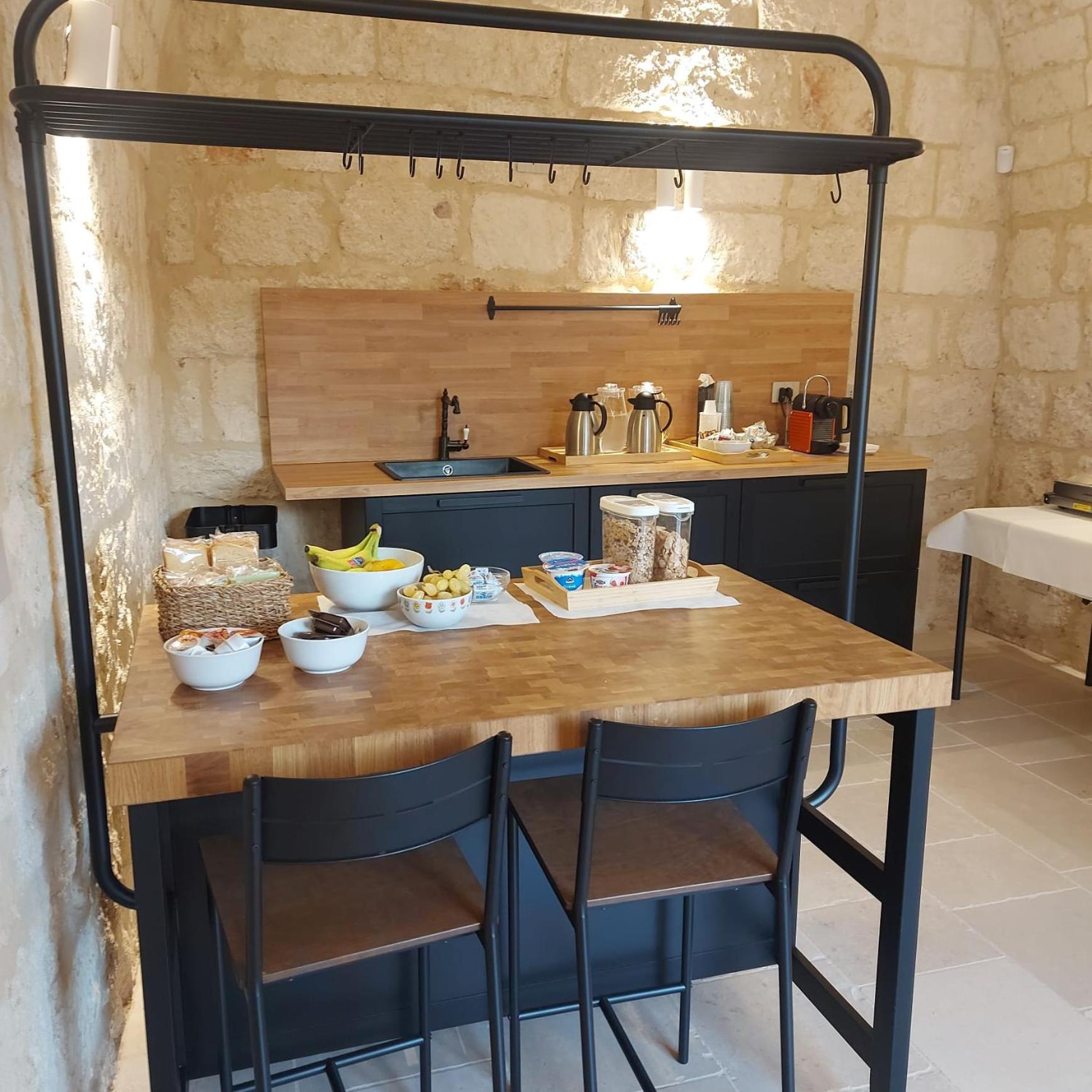 Bed and Breakfast Palazzo Momi Бари Экстерьер фото